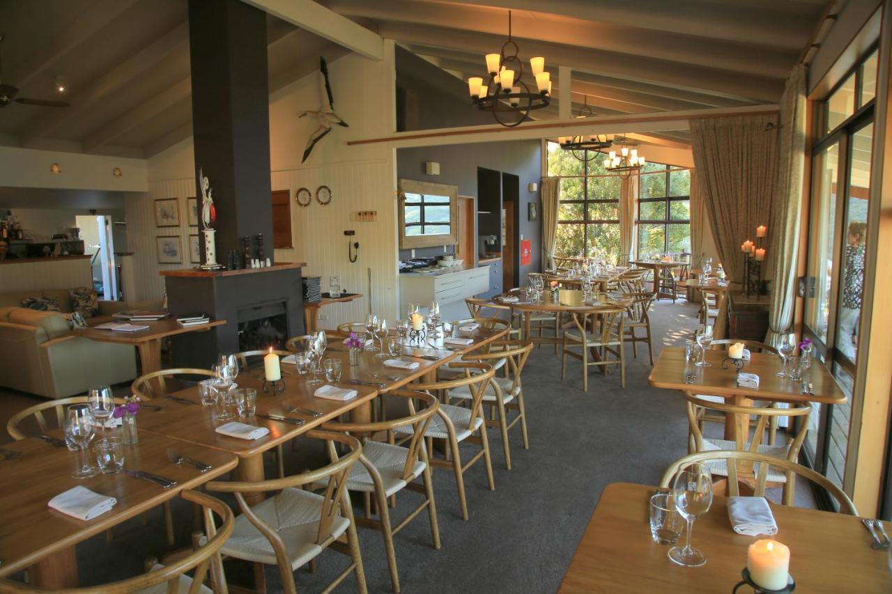 Punga Cove Resort Endeavour Inlet Екстер'єр фото